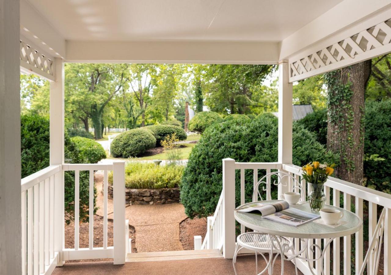 Prospect Hill Inn & Restaurant Zion Crossroads エクステリア 写真