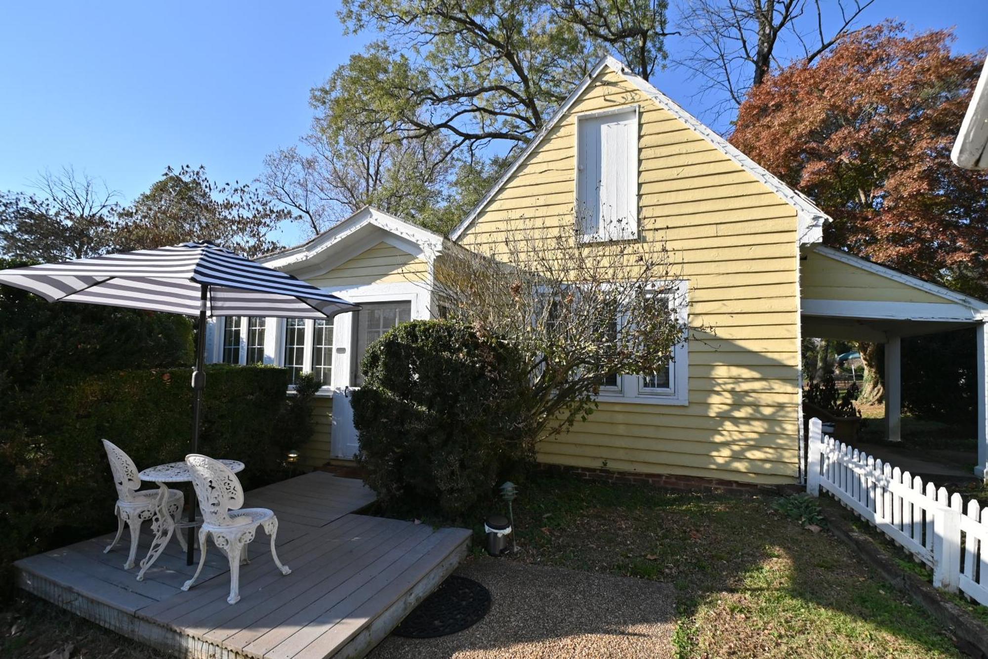 Prospect Hill Inn & Restaurant Zion Crossroads エクステリア 写真